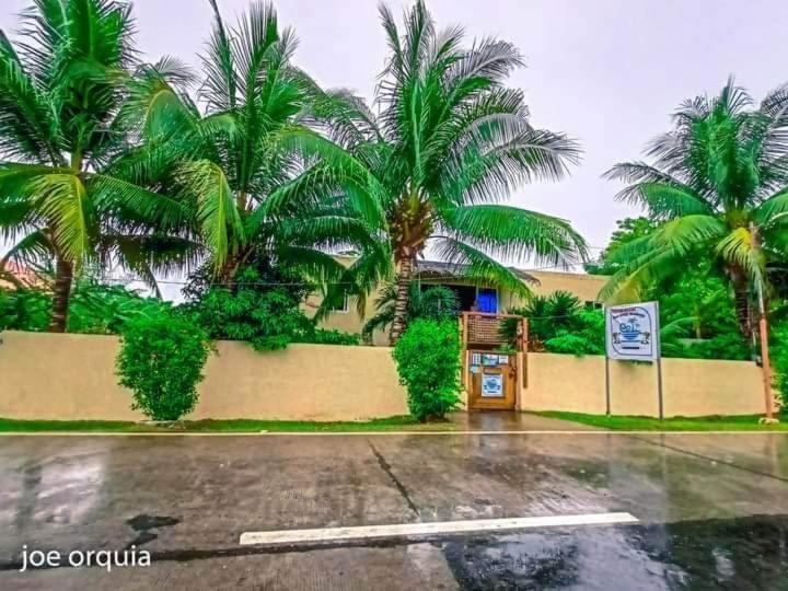 Two Crazy Monkeys Hotel Bakhawan Exterior photo